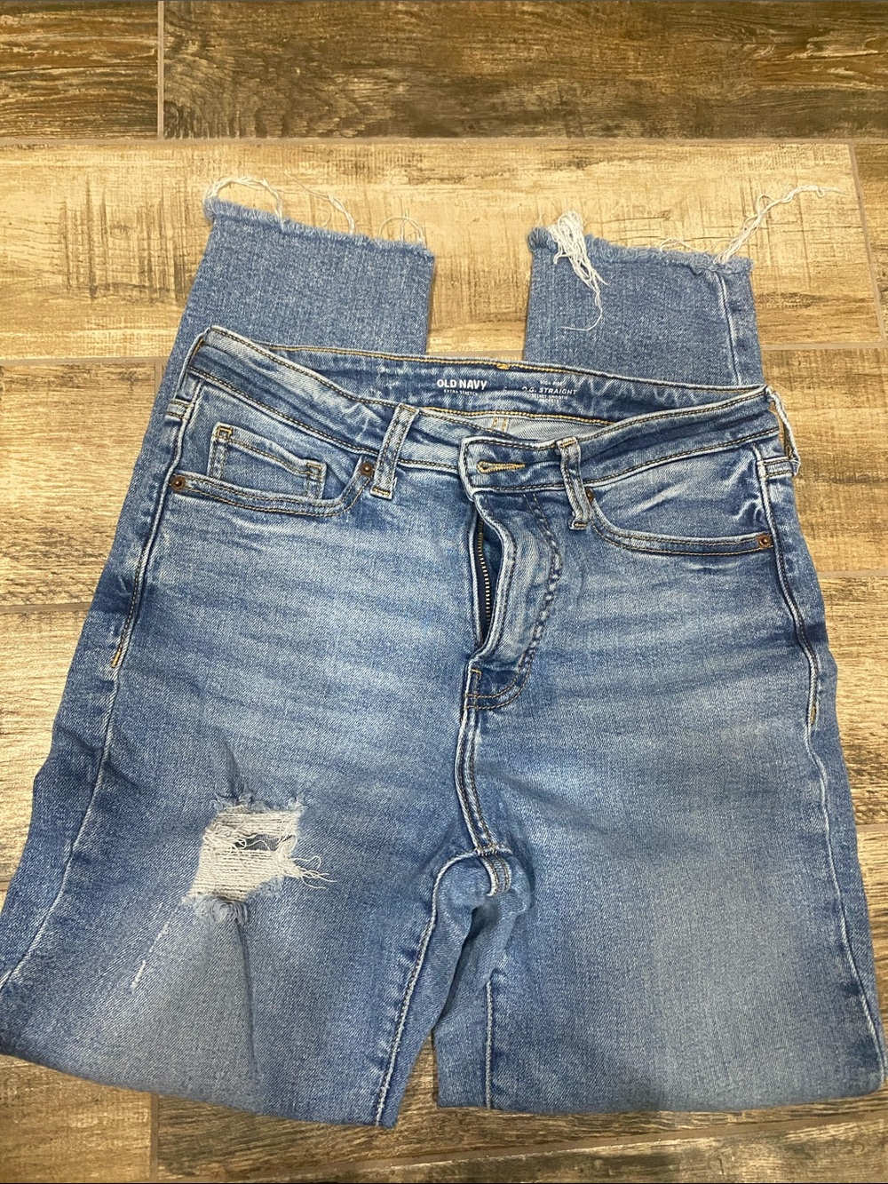 Old Navy Light Blue Frayed Hem Cropped Distressed Jeans